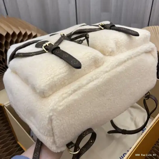 Aaa replica bags BACKPACK SKI LOUIS VUITTON 0704